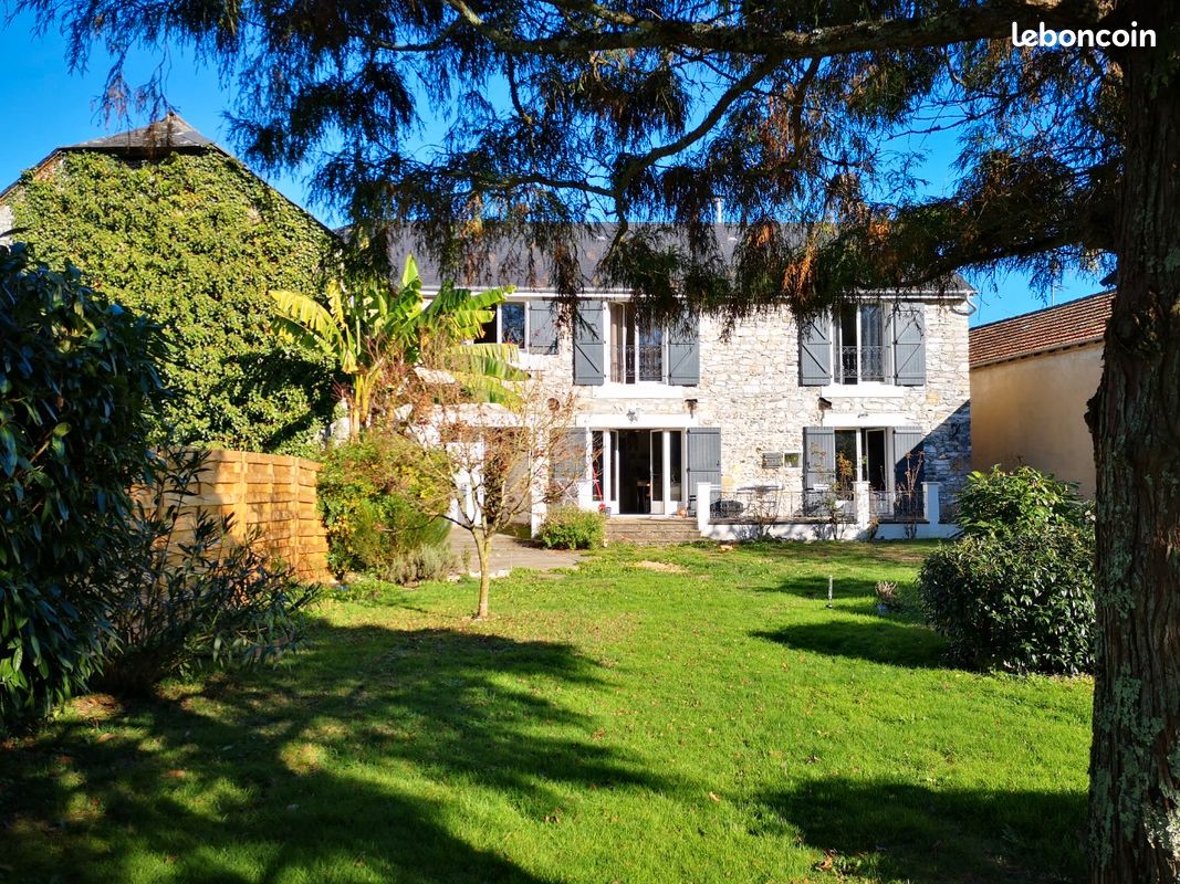 Maison 5 pièces 130 m² · à Arros-de-Nay · 130 m² · 1 430 €/mois