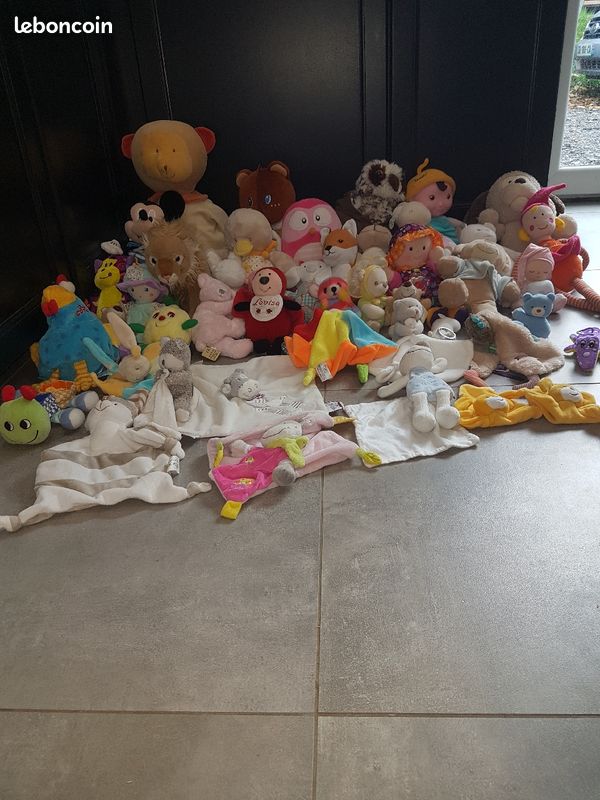 Doudous et peluches (image 1)