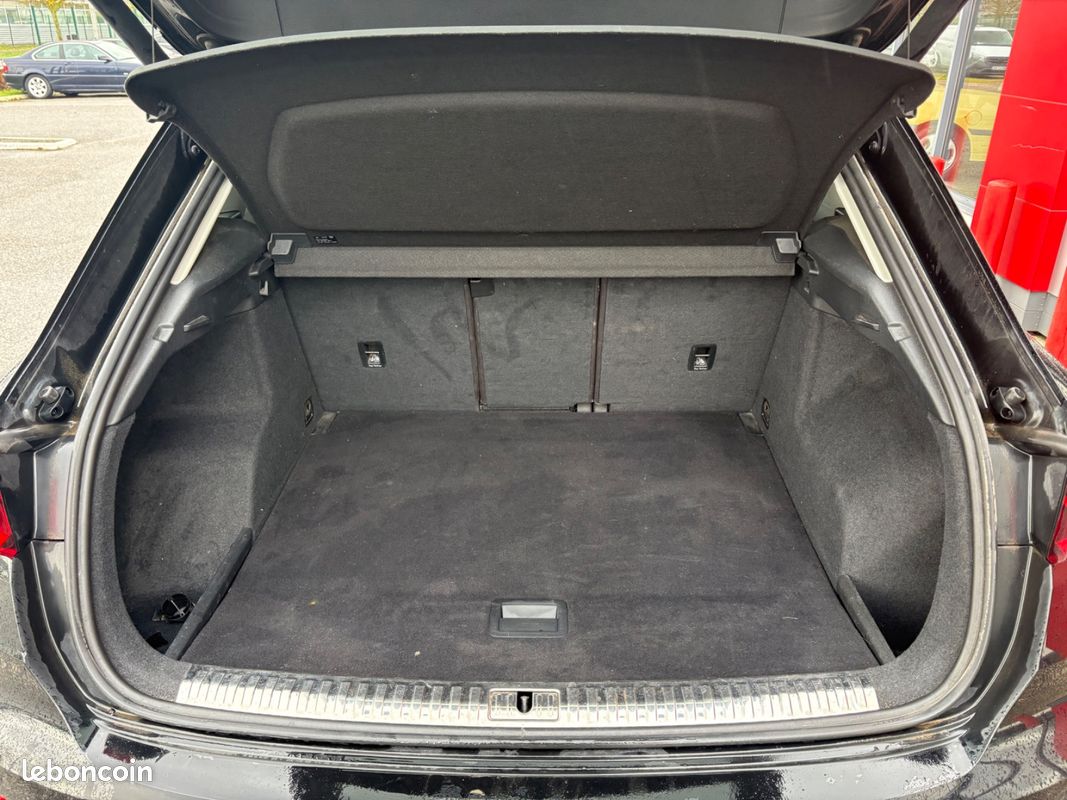 AUDI Q3 Q3 35 TFSI 150 ch Caméra 360 Toit Ouvrant Coffre Électrique (image 8)