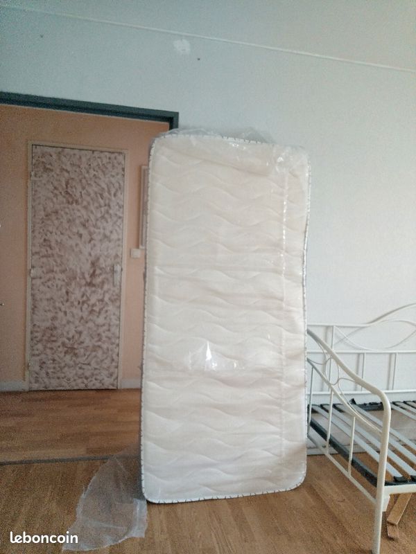Matelas 90 (image 1)