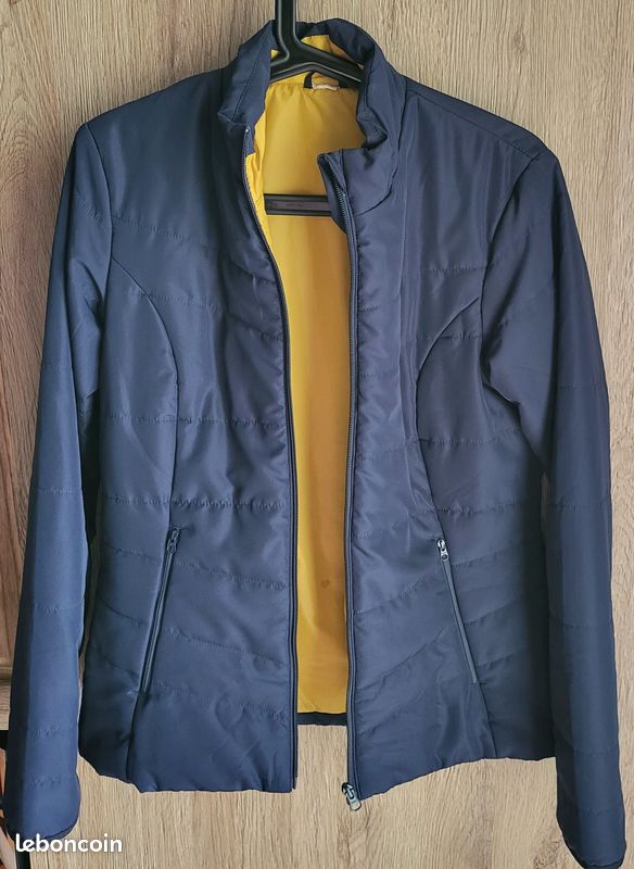 Veste doudoune légère de la marque Quechua (image 4)