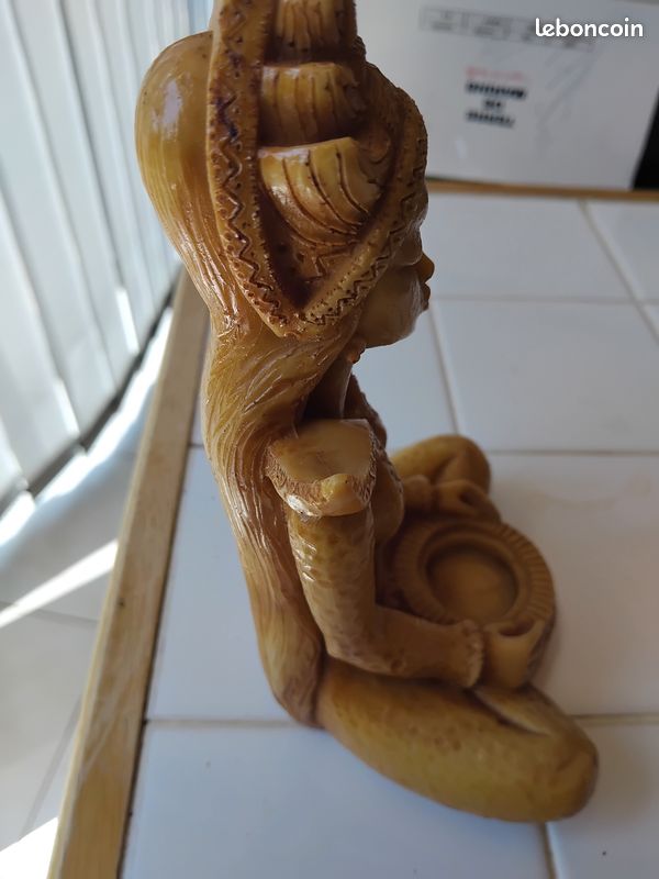 Statuette indonésienne en résine hauteur 19 cms (image 8)