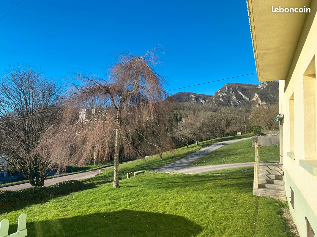 Appartement 6 pièces 126 m² · à Salins-les-Bains · 126 m² · 156 000 €