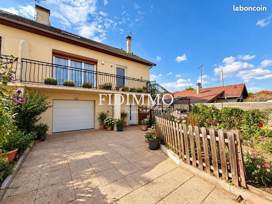 Maison 8 pièces 152 m² · à Sucy-en-Brie · 152 m² · 414 000 €