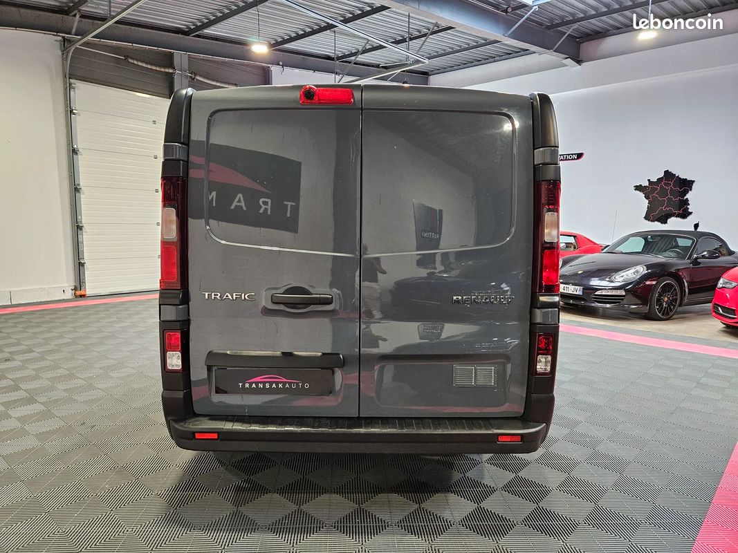 Renault TRAFIC L2H1 1300 Confort / VAN AMENAGE / CT OK / MOTEUR A CHAINE (image 6)
