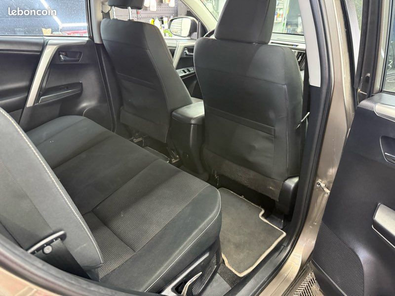 Toyota RAV4 2.5 i 16 V Hybrid SUV (image 5)