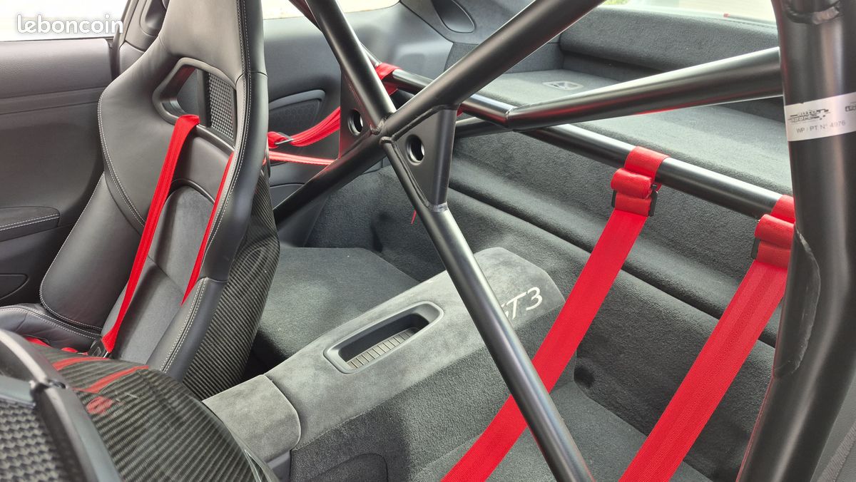 Porsche 911 type 991 GT3 phase 1 (image 8)