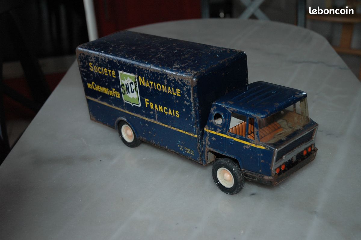 tracteur et remorque routier Charles Rollet jouet ancien
