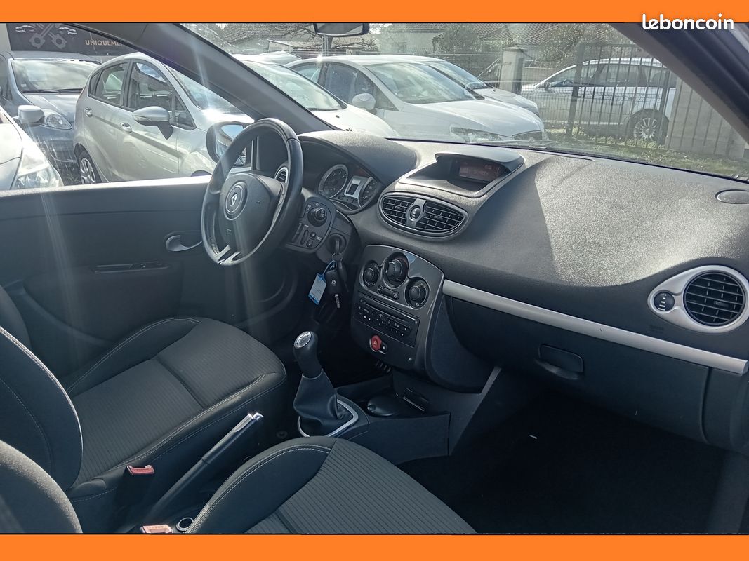 Renault Clio 3 restylée 1.5 DCi 90cv Expression Clim -04cv- 209 000 Kms (image 5)