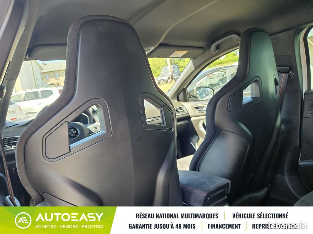 Renault Megane IV RS 1.8 TURBO 300 TROPHY BVM RECARO (image 9)