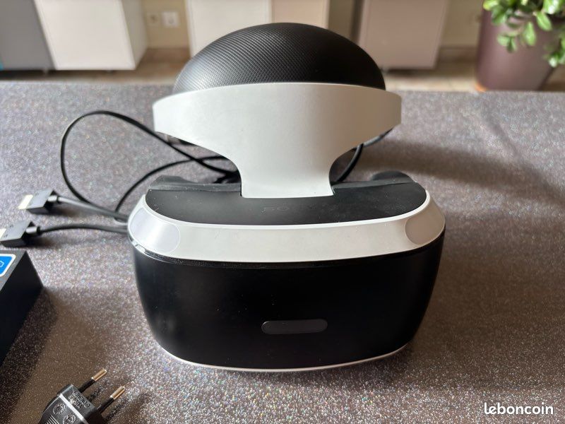 Casque PS VR + 2 PS Move + caméra + adaptateur PS5 + 1 jeu (image 1)