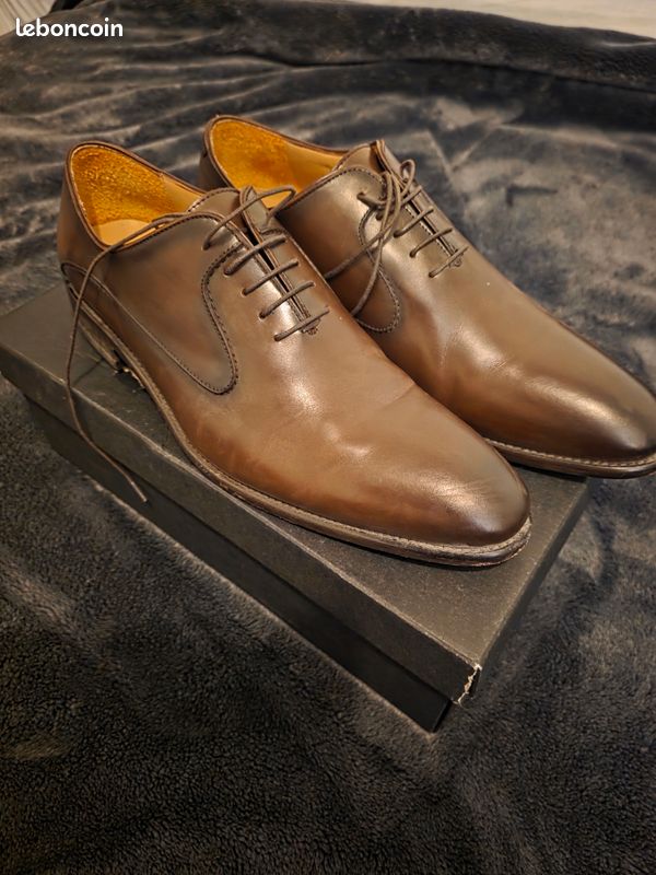 Chaussures En Cuir Beige Homme - Pointure 44 - Style Sportif/baskets - Neuf Sans Boîte