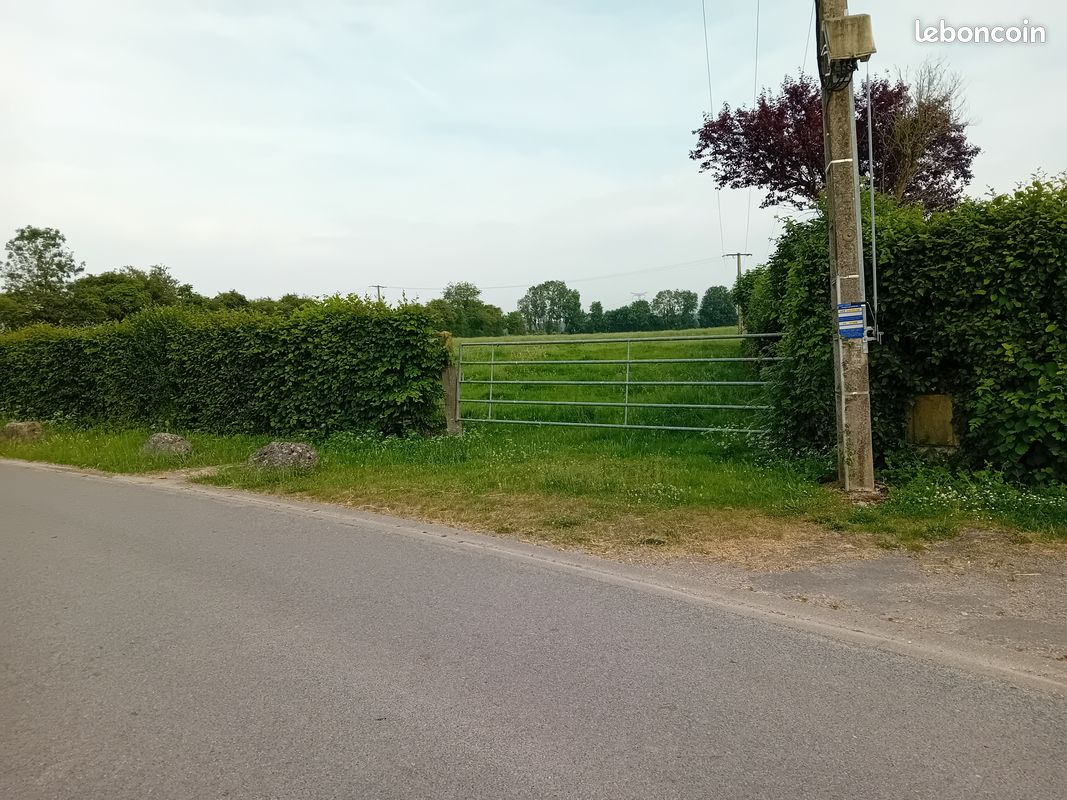 TERRAIN à VENDRE · à Huppy · 45 000 €