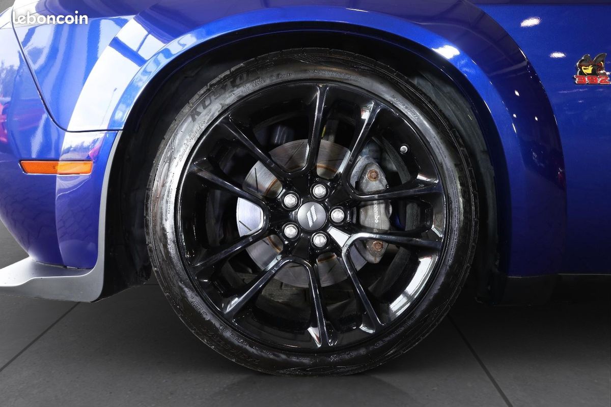 Dodge CHALLENGER 6.4 V8 SRT Scat Pack (image 12)