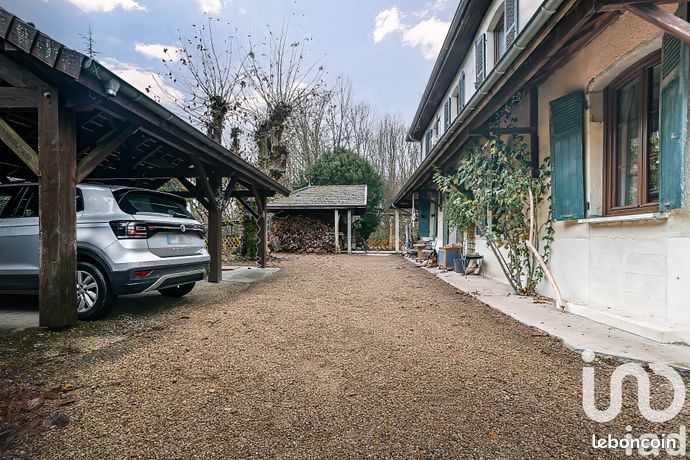 Propriété 9 pièces 220 m²
