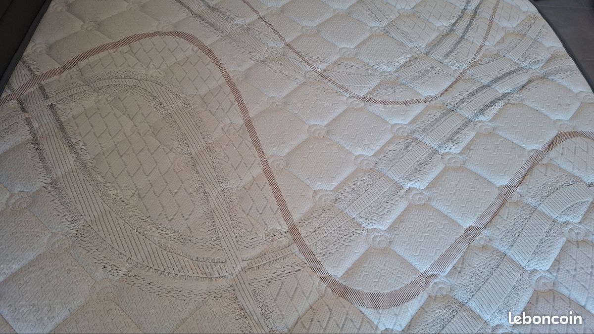 Lit et matelas 2 personnes neuf (image 4)