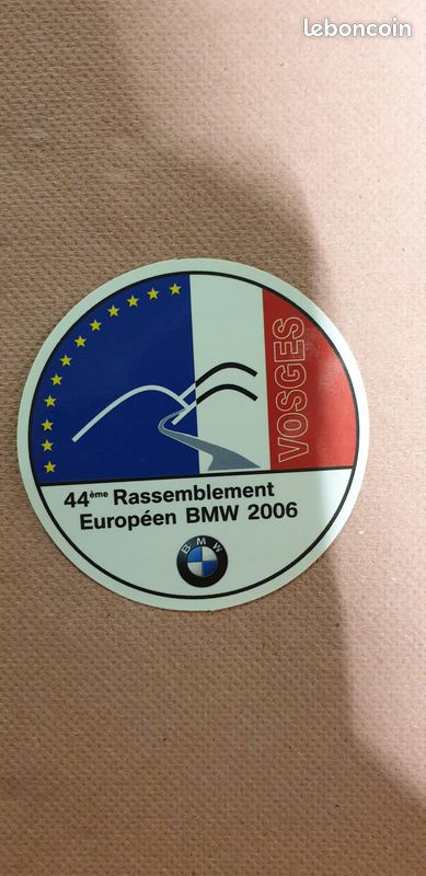 Auto collant (image 1)