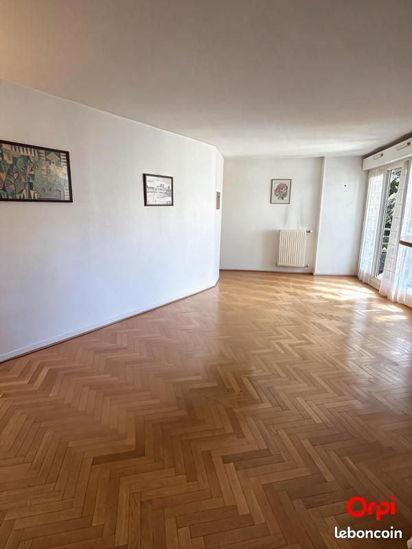 Appartement 4 pièces 79 m² · à Pantin · 79 m² · 560 000 €
