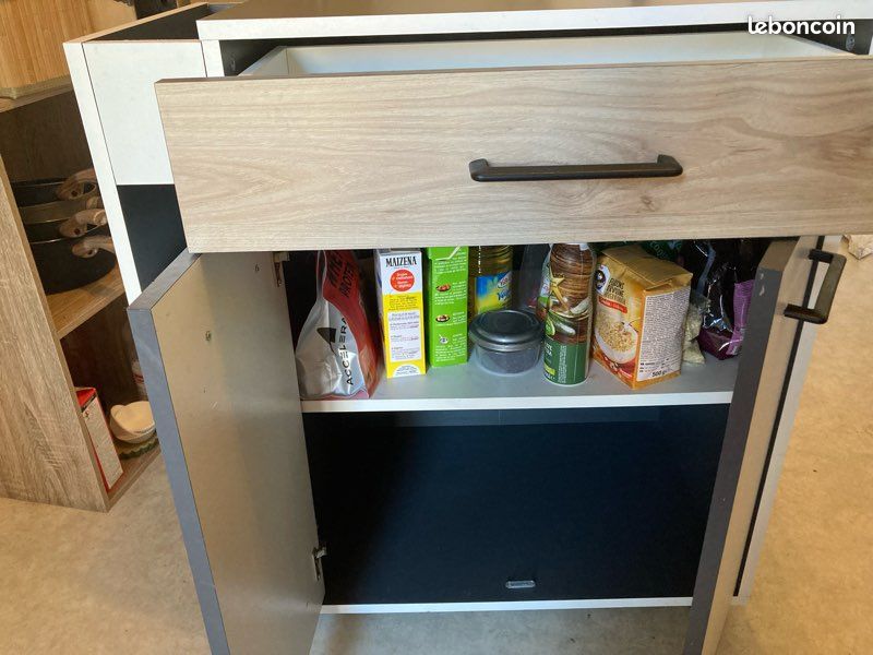 Meuble de cuisine fonctionnel et pratique (image 3)