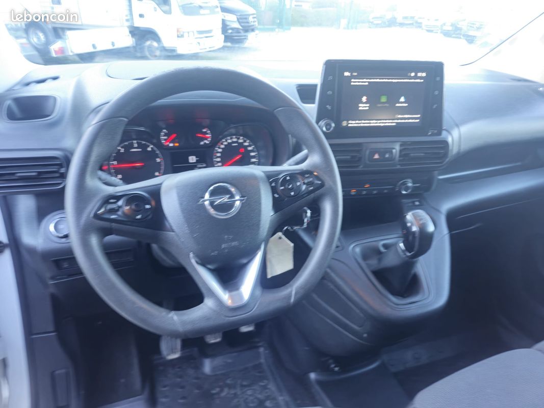 10000 HORS TAXE OPEL COMBO 1.5 HDI 100cv 3PLACES CLIM GPS CAMERA REPRIS POSSIBLE (image 7)