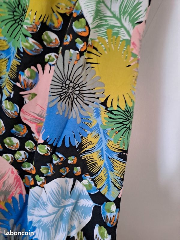 Robe en très bon état (image 9)