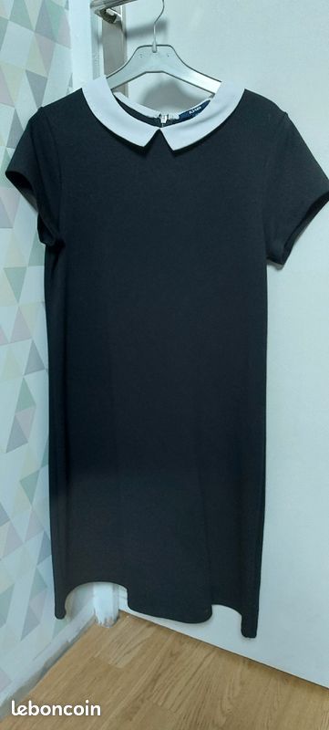 Robe Kiabi 12A noire col blanc (image 1)
