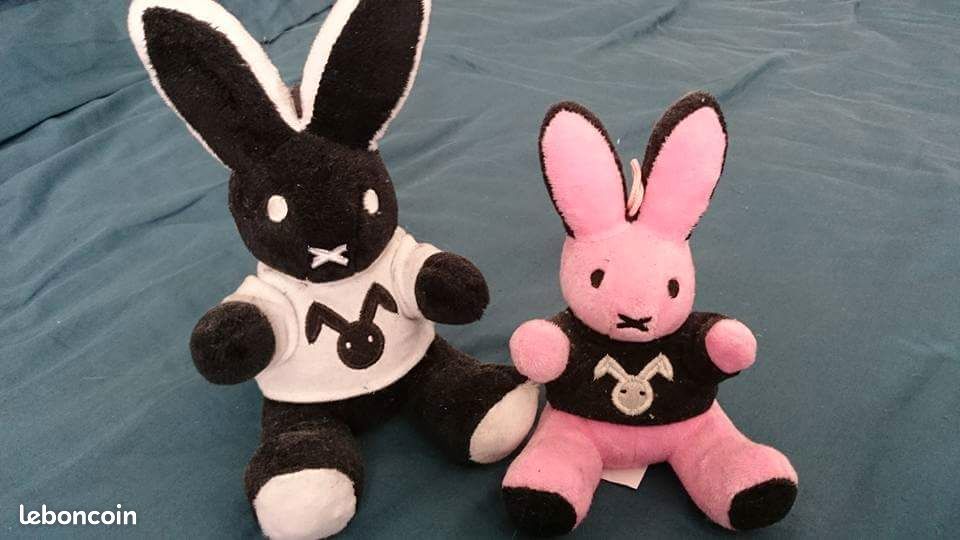 Peluches play-boy (image 1)