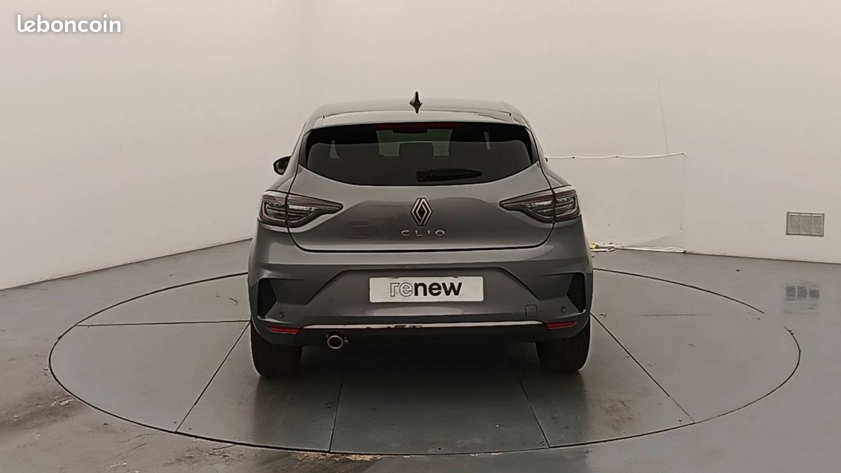 Renault clio tce 90 ch gsr2 techno (image 6)