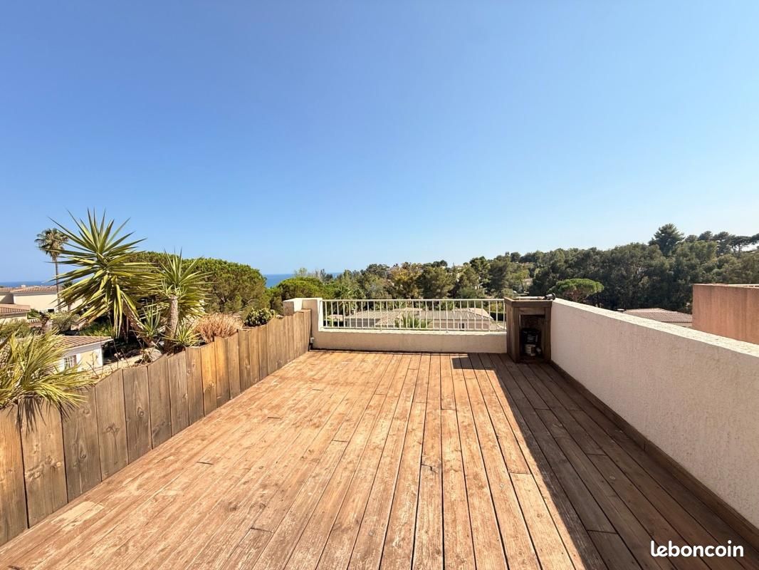 Appartement 3 pièces 78 m² · à Villeneuve-Loubet · 78 m² · 1 900 €