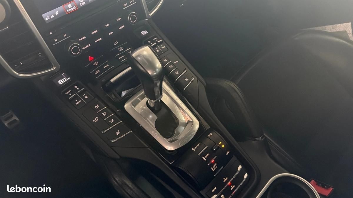 Porsche Cayenne 3.0 V6 416 ch S E-Hybrid Tiptronic A (image 21)