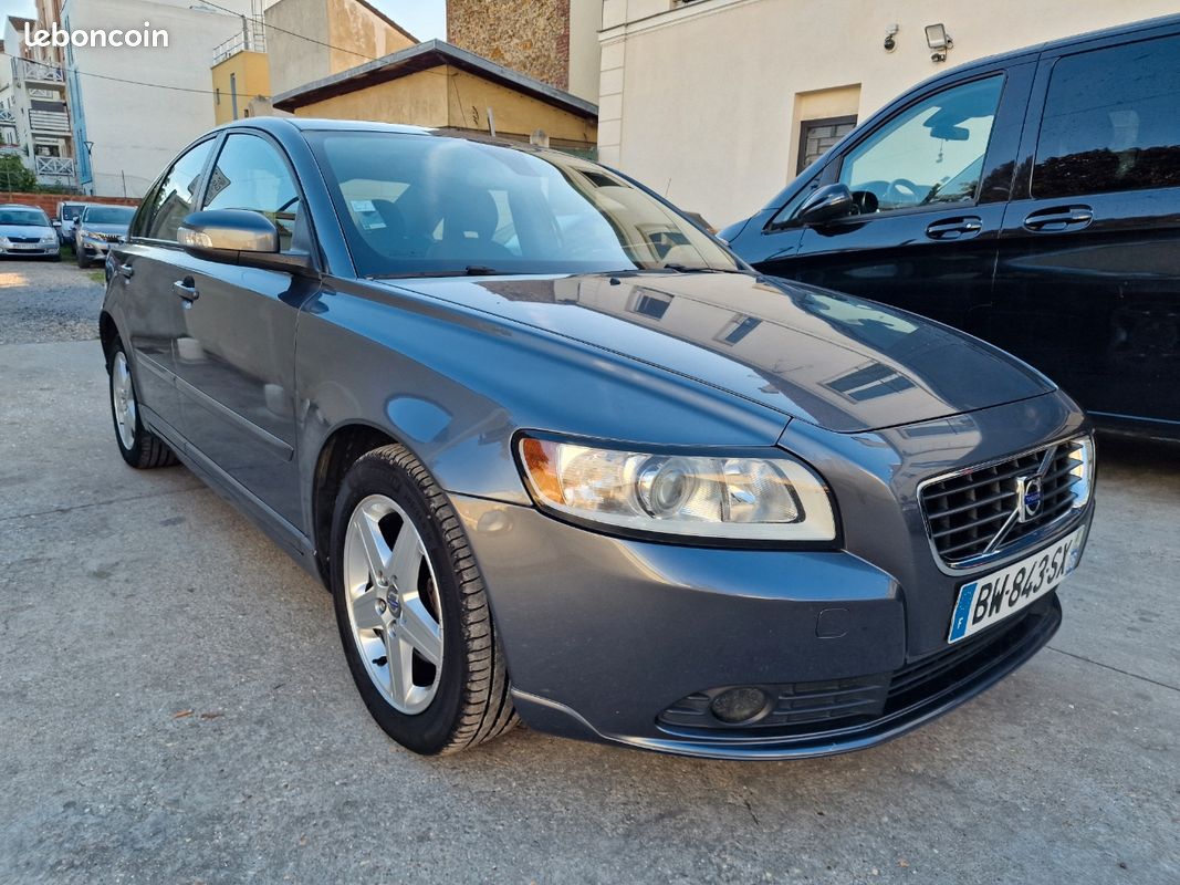 Volvo S40 1.6d 110ch momentum (image 2)