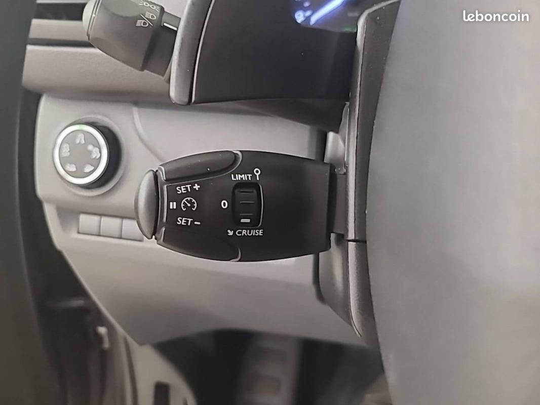 Peugeot Expert CABINE APPROFONDIE CA STANDARD BLUEHDI 180 S&S EAT8 - FIXE PREMIUM (image 24)