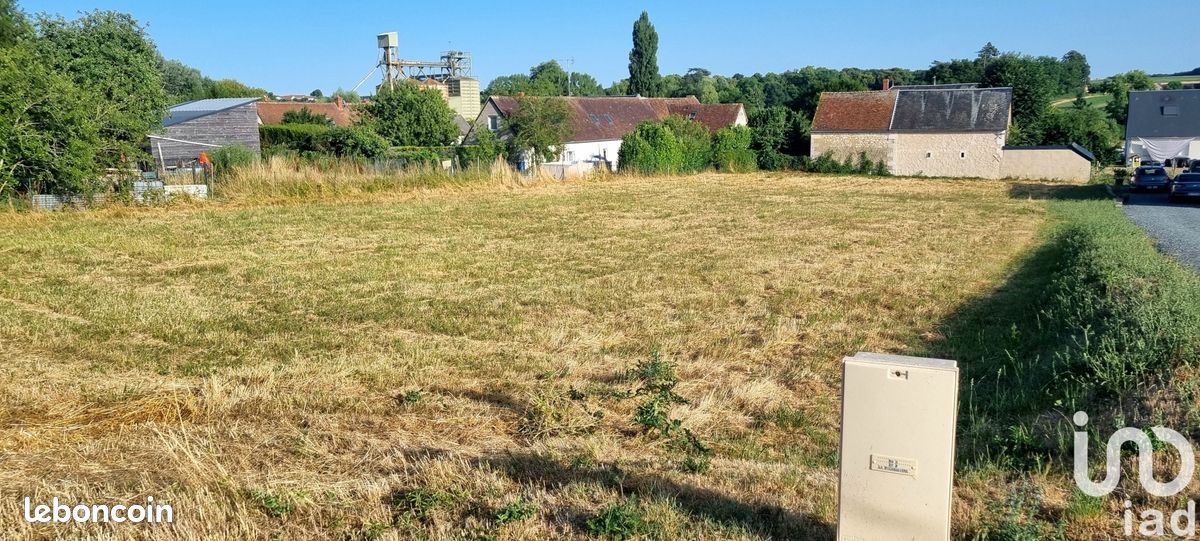 Terrain 1156 m² · à Varennes · 1 156 m² · 25 000 €