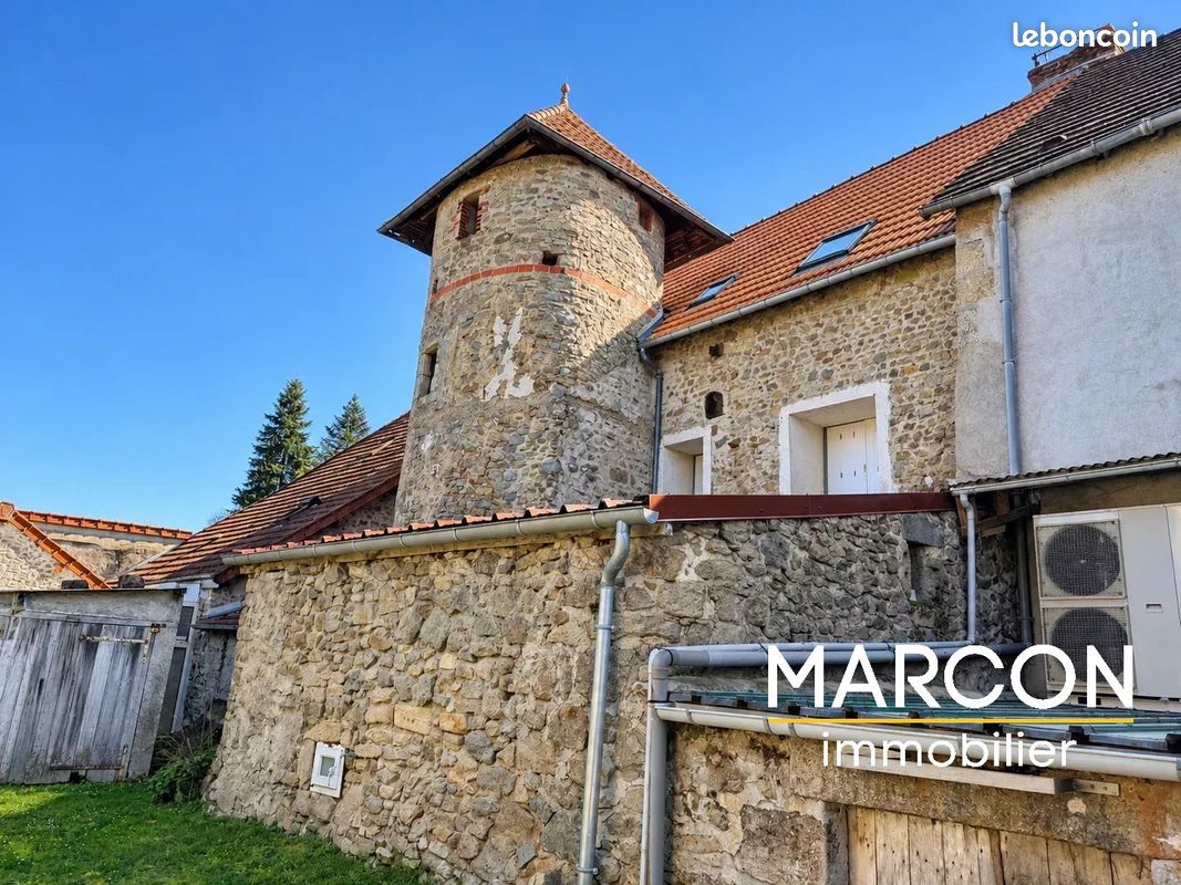 Maison 12 pièces 180 m² · à Glénic · 180 m² · 61 050 €