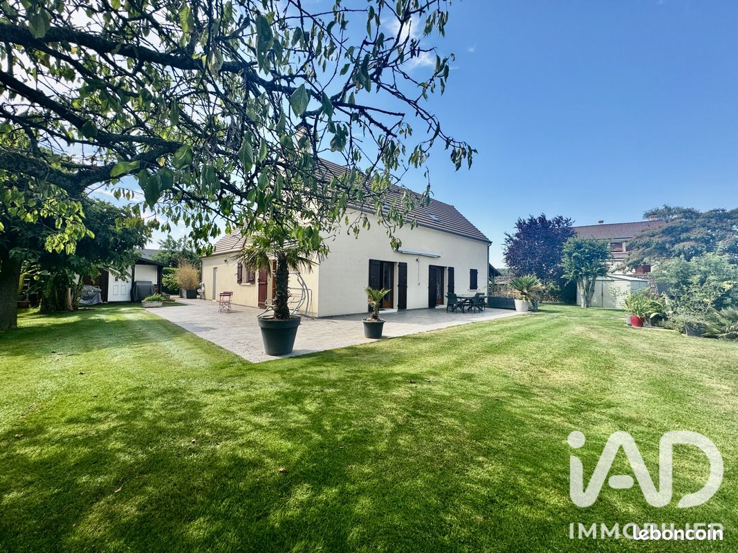 Maison 6 pièces 178 m² · à Marboué · 178 m² · 343 600 €