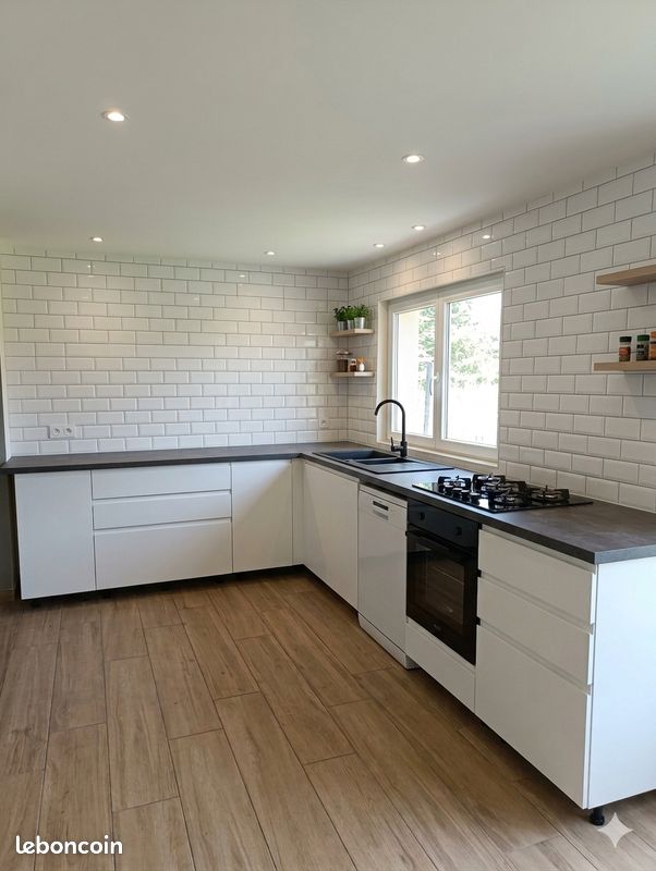 Maison 5 pièces 115 m² · à Théhillac · 115 m² · 145 000 €