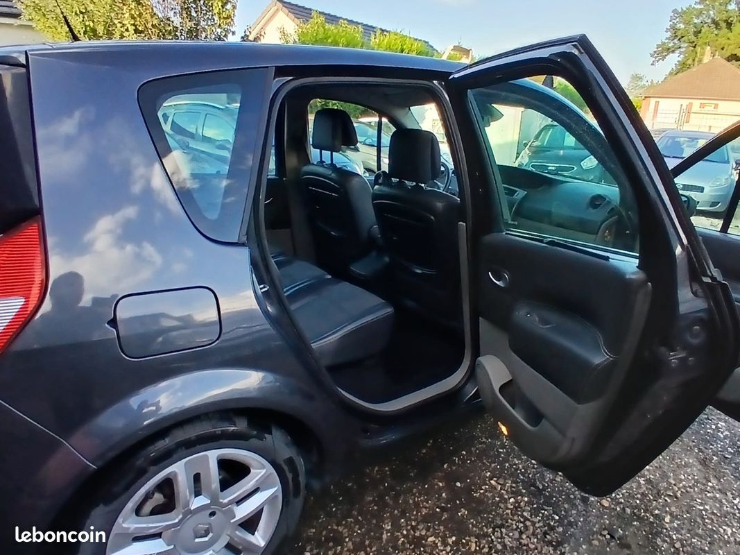 RENAULT SCENIC II 1.9 dCi 120 Confort Dynamique GARANTIE 6 MOIS (image 13)