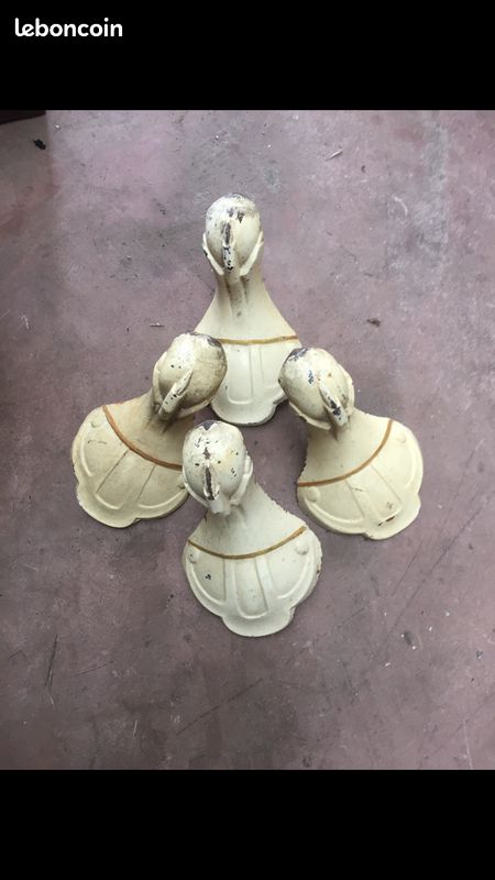 Pieds de baignoire en fonte (image 1)