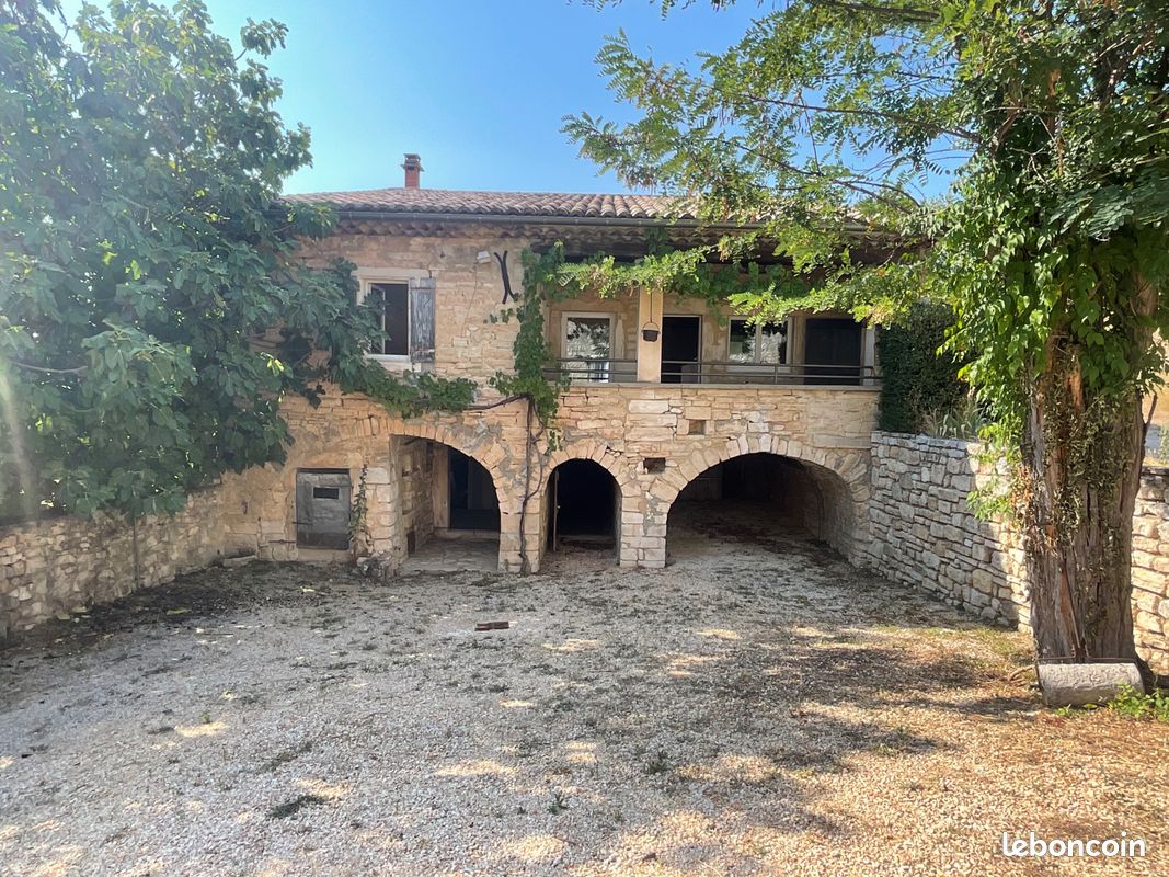 Maison 4 pièces 124 m² · à Issirac · 124 m² · 885 €/mois