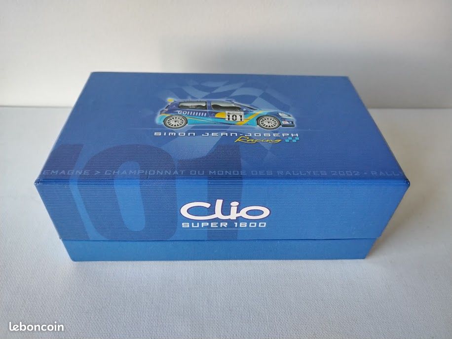 Renault Clio Super 1600 replica... and a tribute to the Williams: what madness
