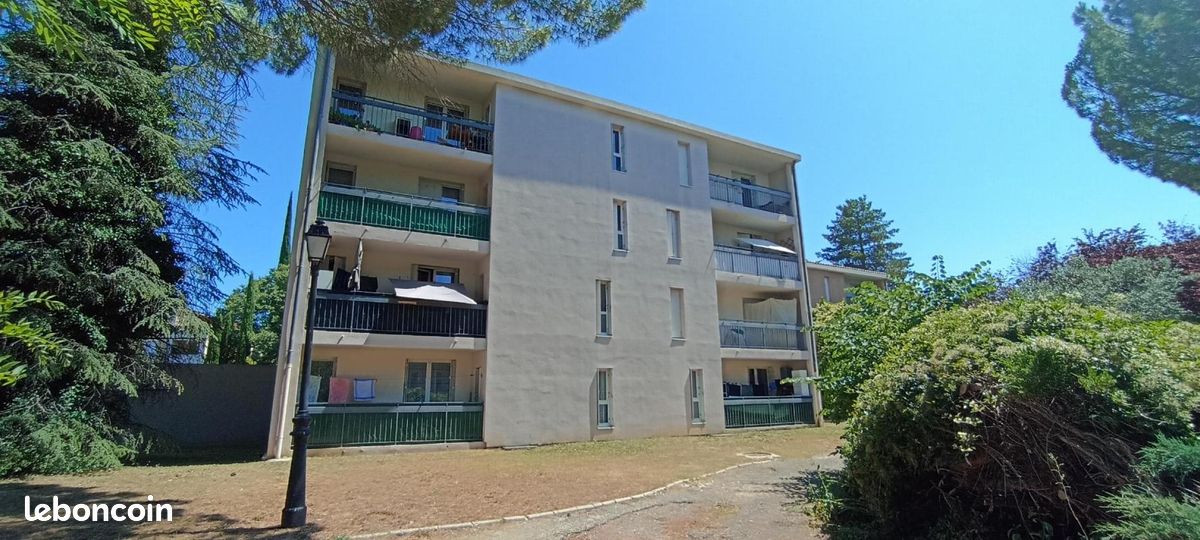 Appartement 3 pièces 67 m² · à Vaison-la-Romaine · 67 m² · 145 000 €