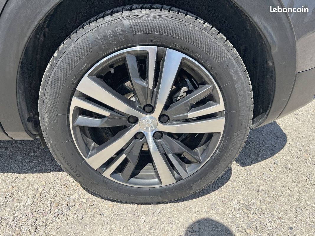 PEUGEOT 3008 Hybrid 225 e-EAT8 Allure Pack (image 11)