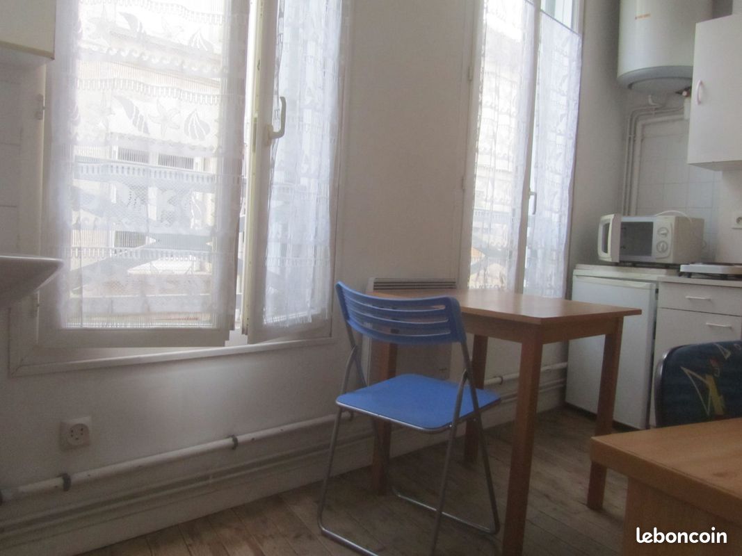 Appartement 1 pièce 15 m² · à Angoulême · 15 m² · 335 €/mois