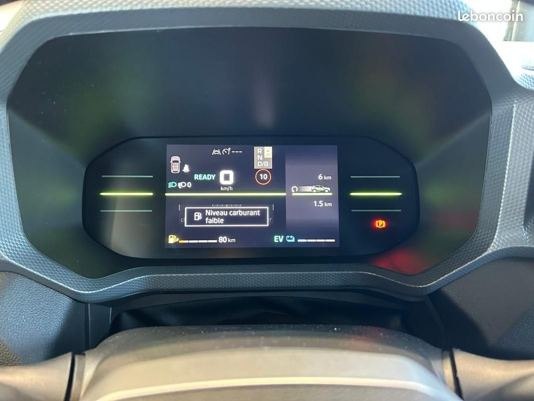 Dacia Duster Hybrid 155 Journey (image 12)