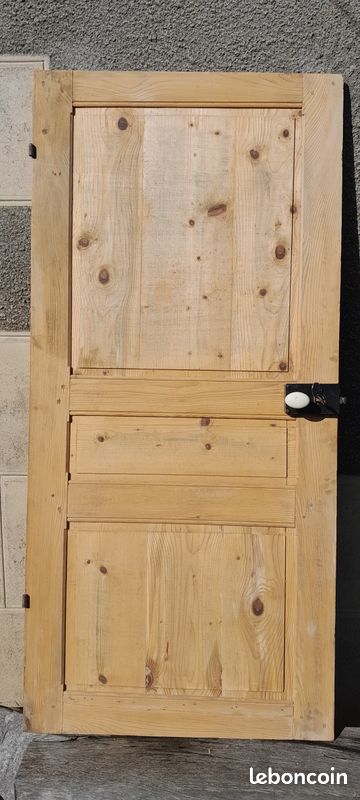 Porte en bois (image 1)