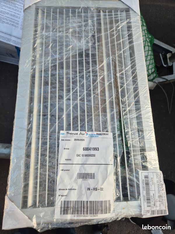 Vends grille de ventilation France Air neuve, jamais installée, encore sous son film de protection (image 2)