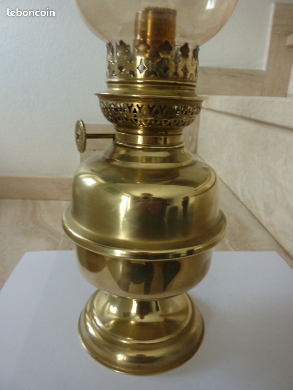 Lampe à pétrole (image 1)