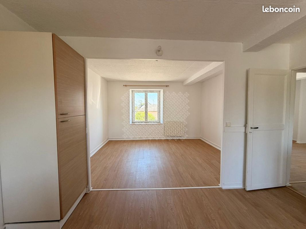 Appartement 2 pièces 46 m² · à Laval · 46 m² · 560 €