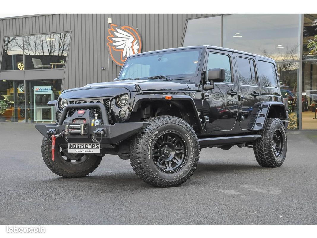 JEEP WRANGLER 3.6i - BVA 2016 Unlimited Sahara (image 1)