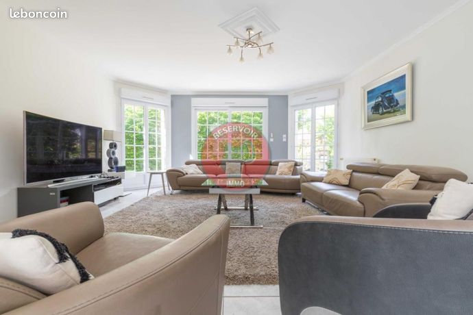 Maison 7 pièces 147 m² — 1